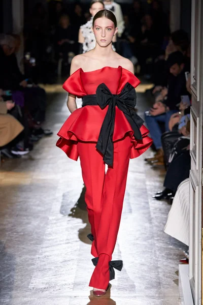 Look 14